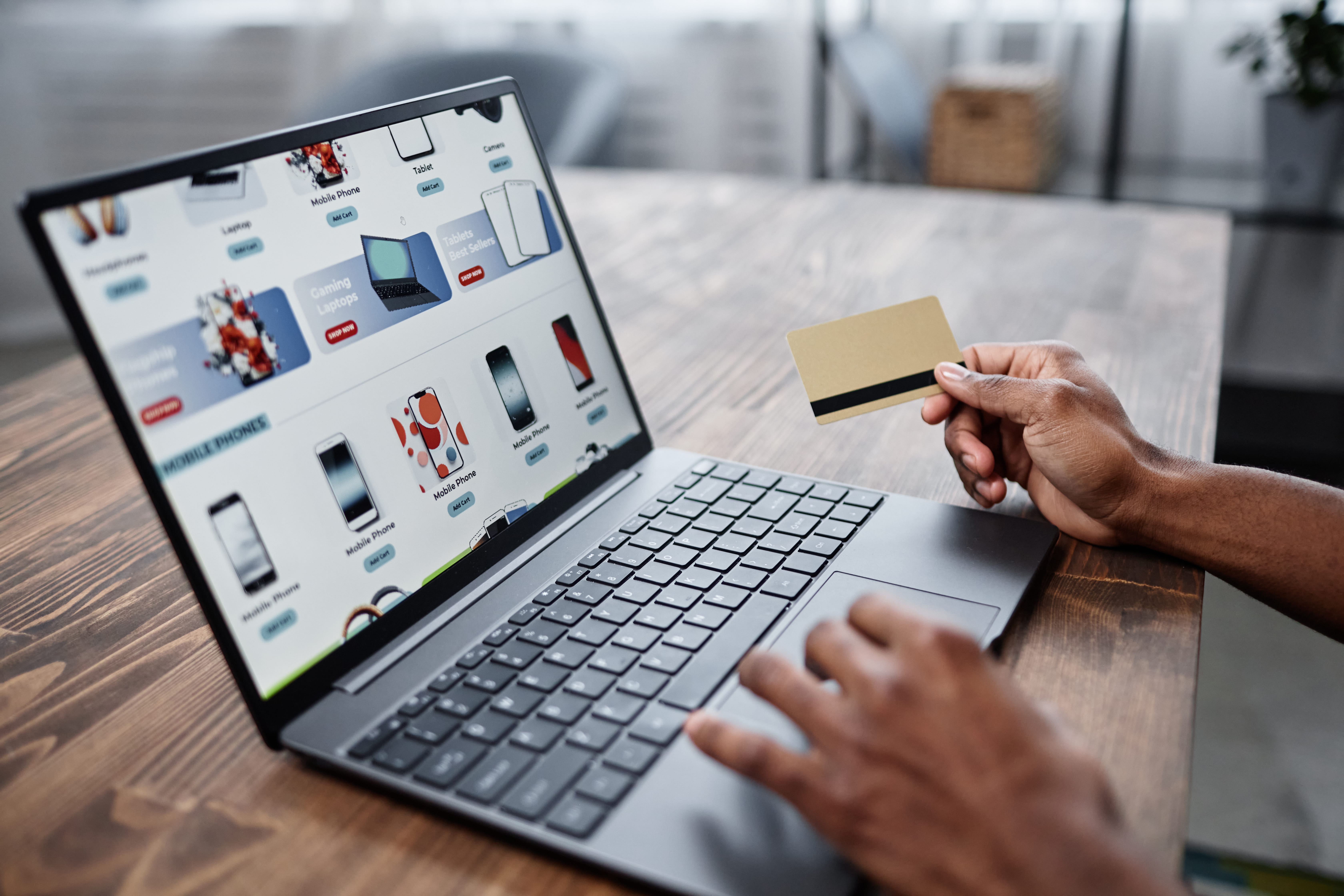 E-Commerce & Online Retail